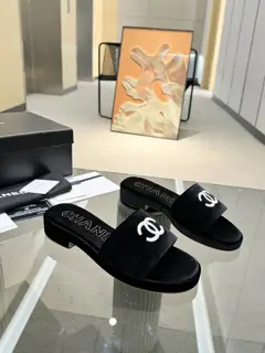 Chanel slippers are out of stock at the counter. I got them in the first batch. They are