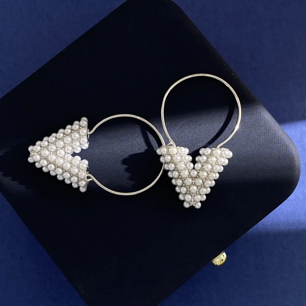 Valentino French style personality earrings with letter V resin pearl