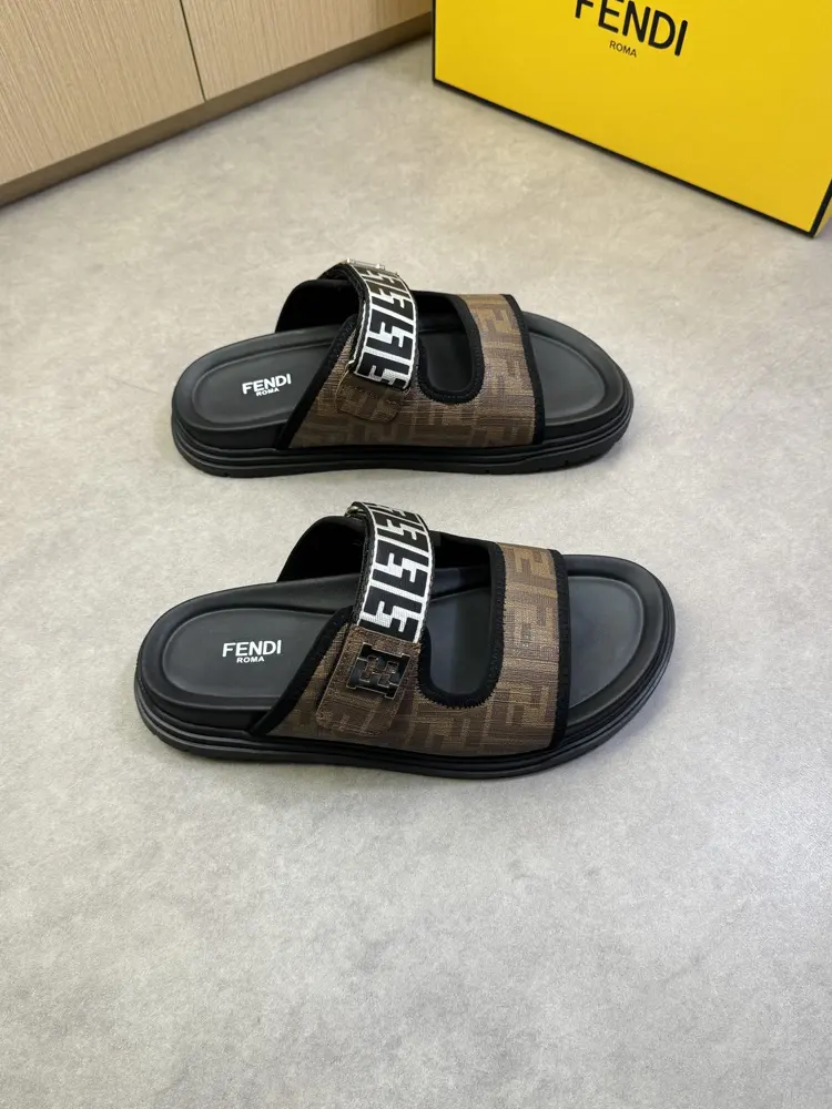 Fendi casual sandals