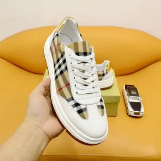 Burberry classic casual shoes