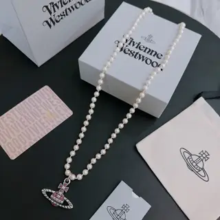 Vivienne Westwood Classic Large Saturn Necklace