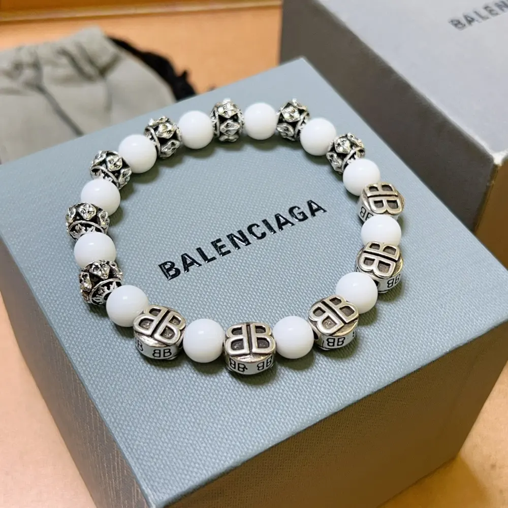 Balenciaga natural white giant clam bracelet Thai silver style Balenciaga bracelet