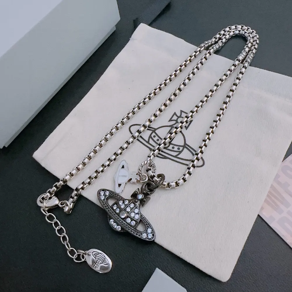Vivienne Westwood Classic Large Saturn Necklace