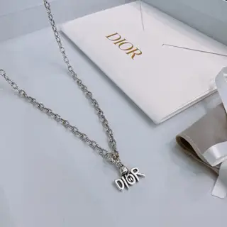 Dior new model retro fashion must-have for men and women can be worn by couples rock punk