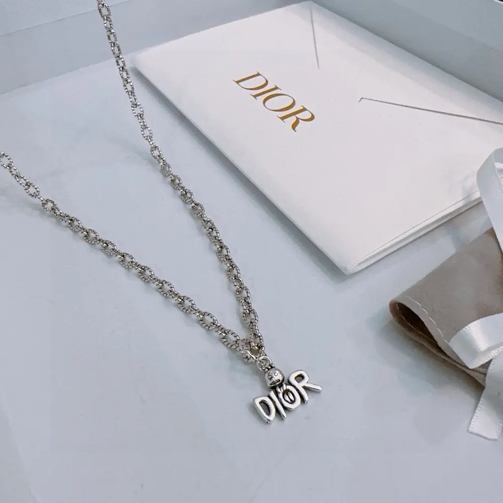 Dior new model retro fashion must-have for men and women can be worn by couples rock punk