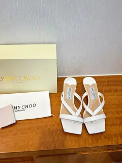 JIMMY CHOO D-buckle rhinestone model