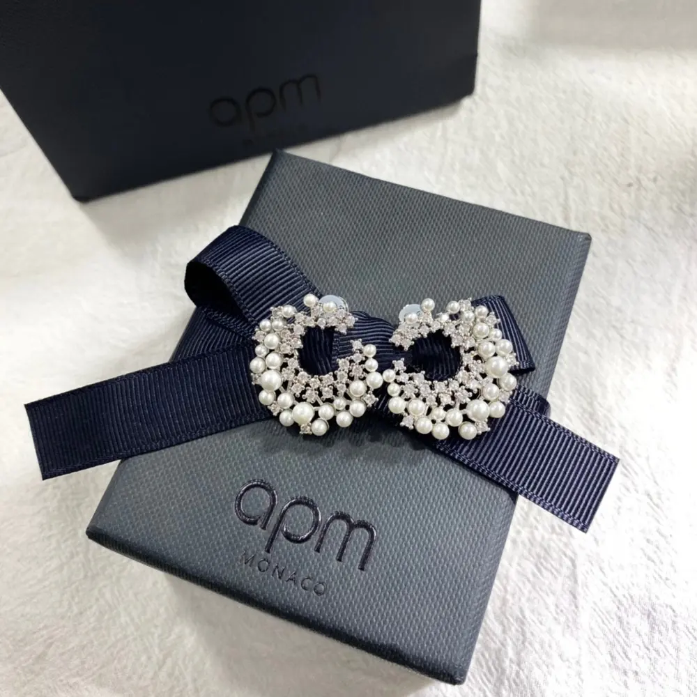 Apm monaco pearl earrings