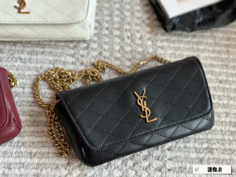 Yves Saint Laurent Bag