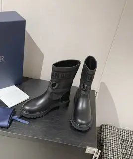 Dior autumn and winter classic knight boots one-step Martin boots