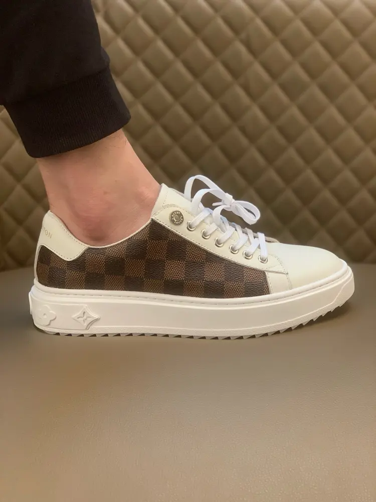 Louis Vuitton business style leather shoes