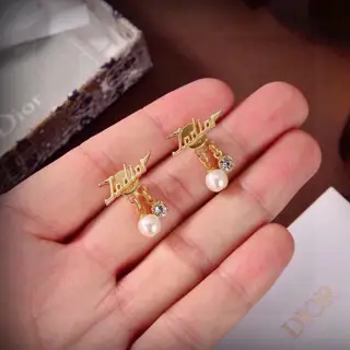 New JADIOR Dior letter set The same brass material as the counter