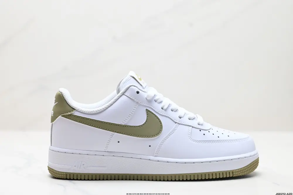 NIKE AIR FORCE 1’07 Sneakers FJ4146-110