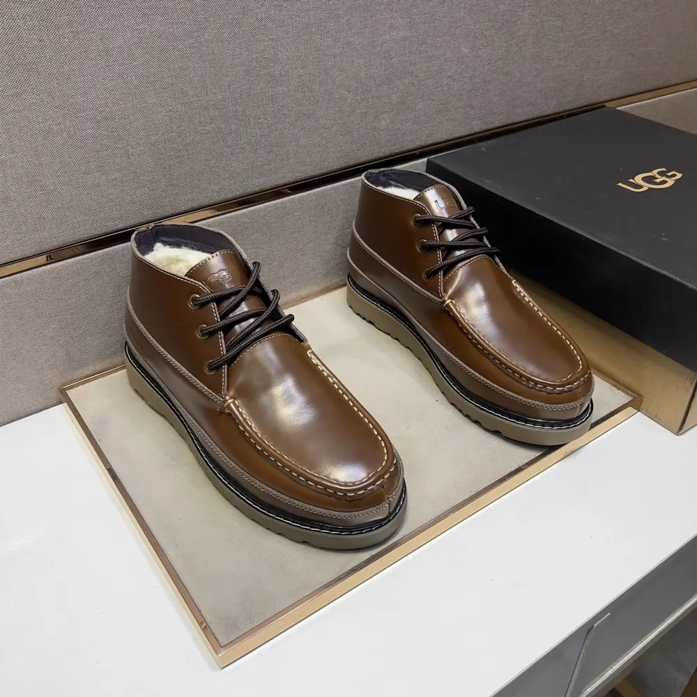 UGG men’s casual snow boots