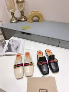 Gucci classic slippers