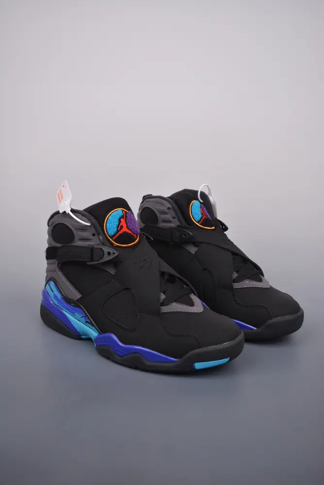 Nike high-top retro basketball shoes