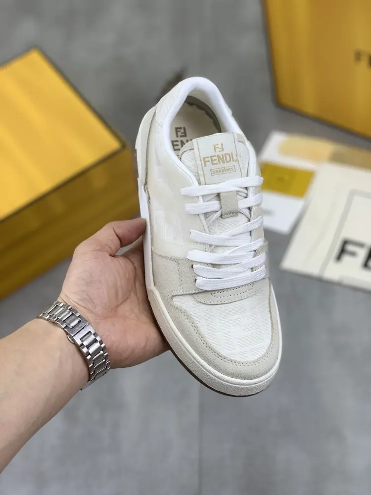 Fendi sports casual shoes Imported original lining