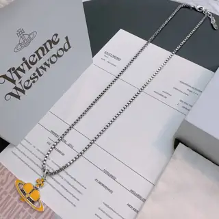Vivienne Westwood Classic Large Saturn Necklace