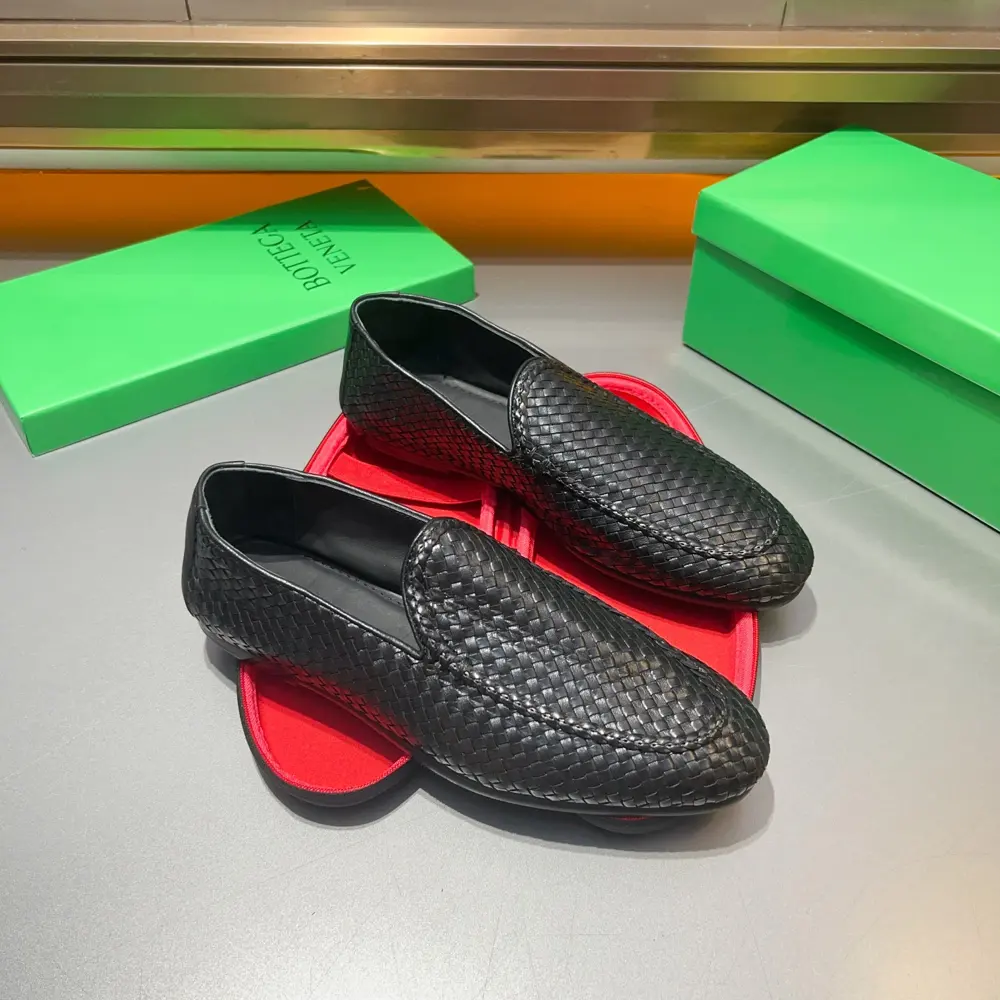 BOTTEGA VENETA new high-end series of hand-woven Oxford shoes