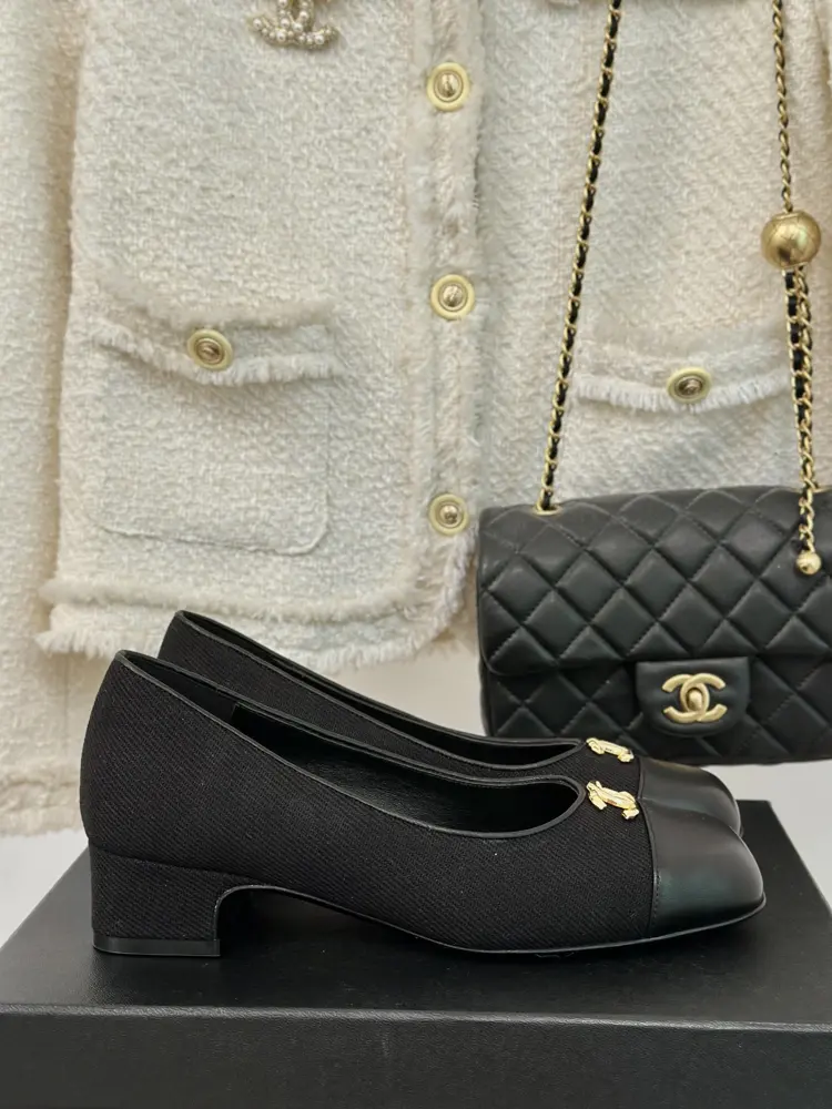 Chanel Double C thick heel shoes