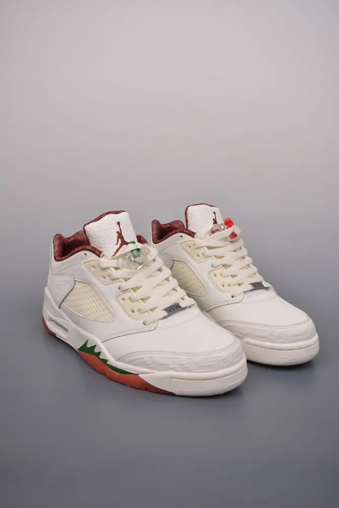 Jordan low-top basketball shoes