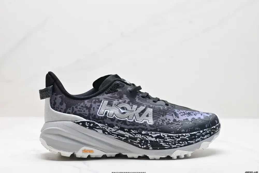 The HOKA brand comes from the Maori language of New Zealand. HOKA means earth 1147791