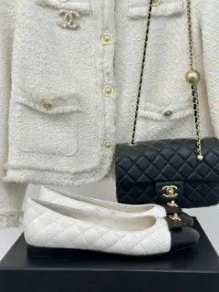 Chanel diamond double C thick heel single shoes