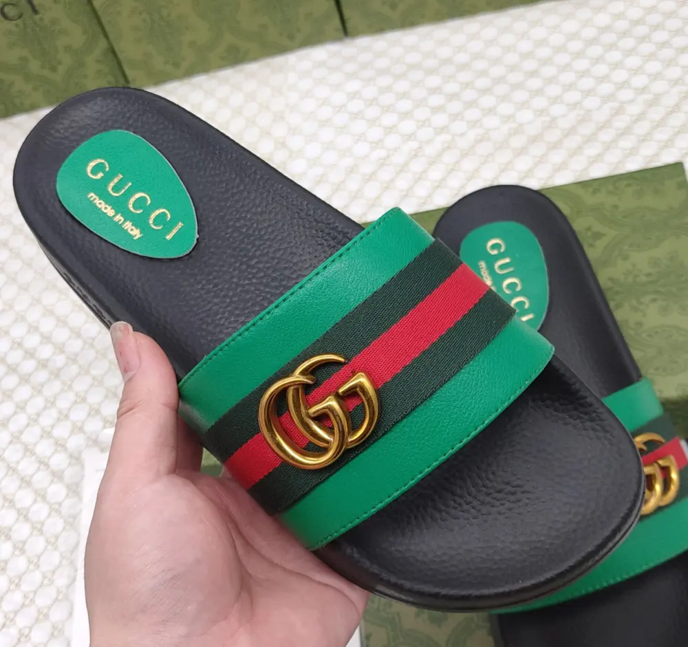 Gucci slippers