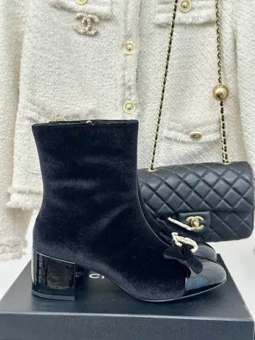 Chanel classic autumn and winter bow double C thick heel short boots~