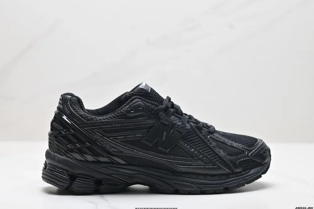 New Balance Shoes M1906RCM