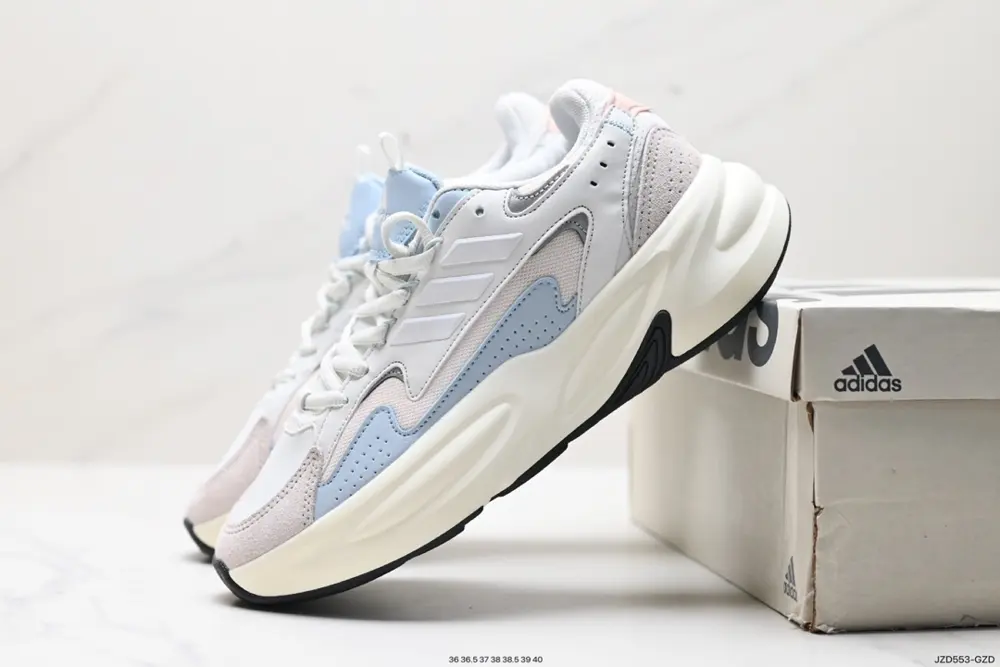 Adidas OZELLE casual running sneakers. This pair of light sports OZELLE casual running LF7106