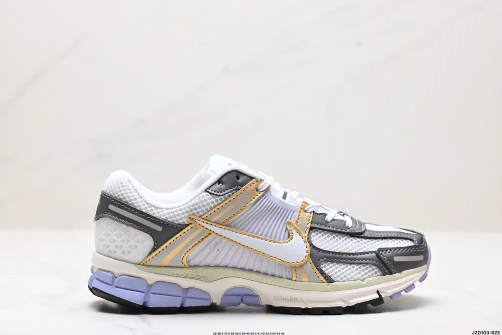 Nike Zoom Vomero 5 Sneakers HJ7247