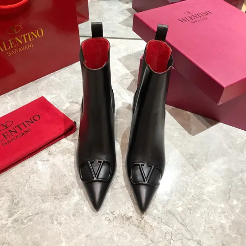 Valentino women’s boots are comfortable and versatile