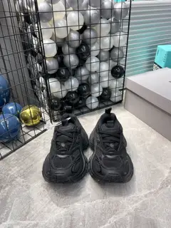 Balenciaga tenth generation new 10XL Original version of the sole. Strong delivery of