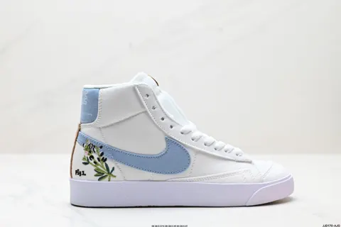 Nike NK Blazer Mid ‘77 Vntg DD3111-103