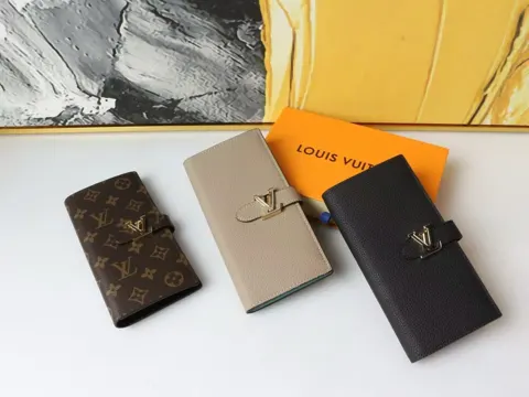 Louis Vuitton Wallet M81367