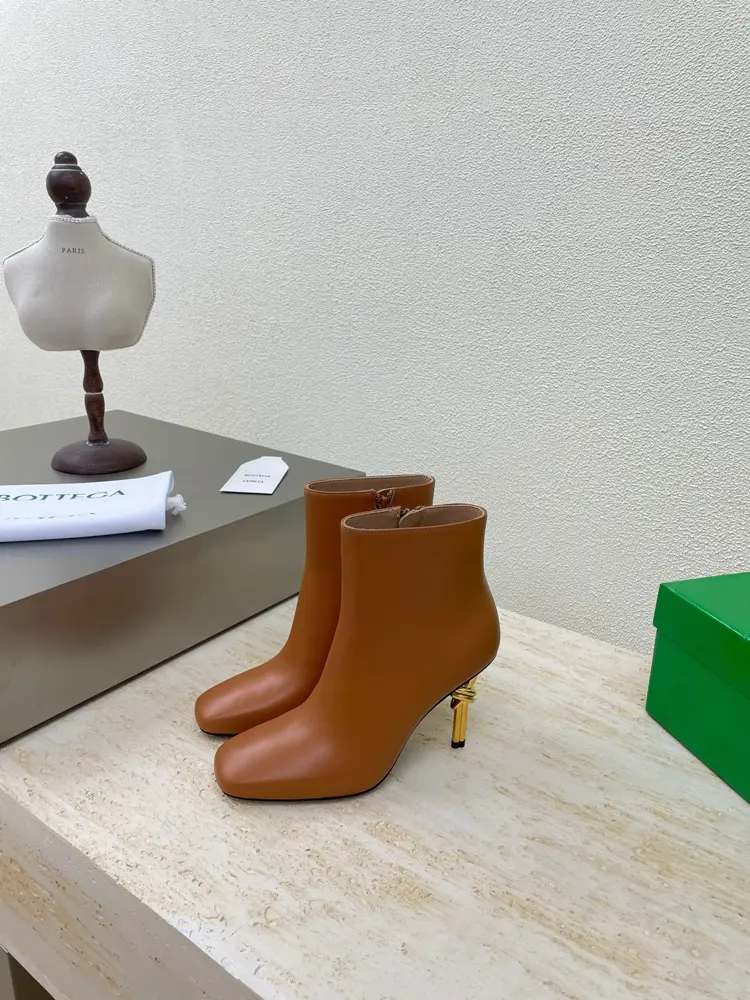 BOTTEGA VENETA BV Knot series metal heel short boots