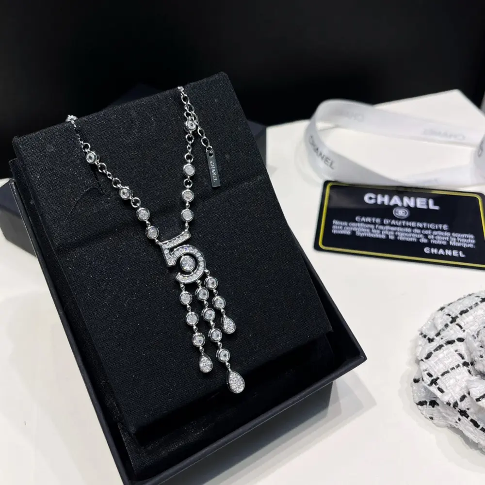 Chanel N°5 letter tassel necklace