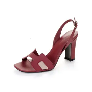 Hermès high-heeled sandals Hermès high-heeled sandals are the simplest
