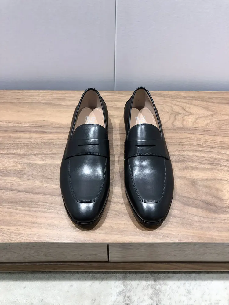 Salvatore Ferragamo men’s leather shoes