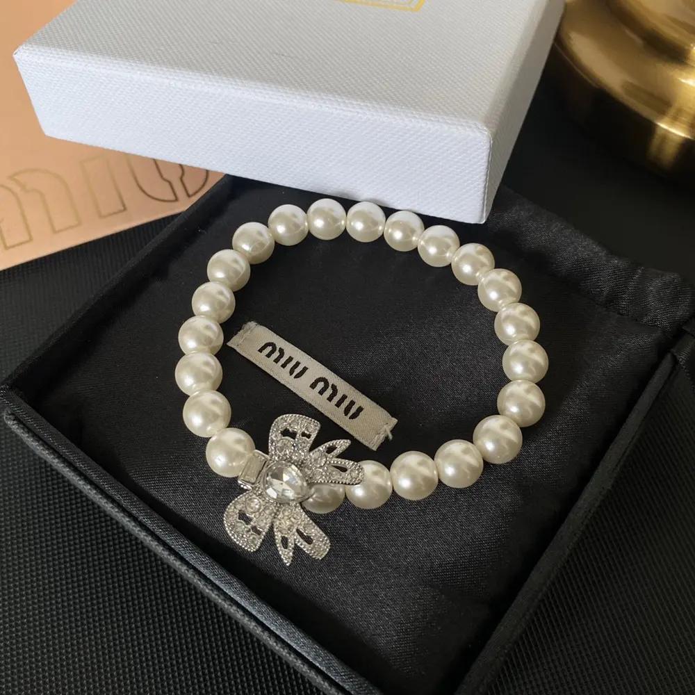 miumiu butterfly pearl bracelet
