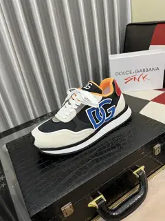 Dolce & Gabbana Dolce&Gabbana high-end men’s sports and casual shoes. Original goods from