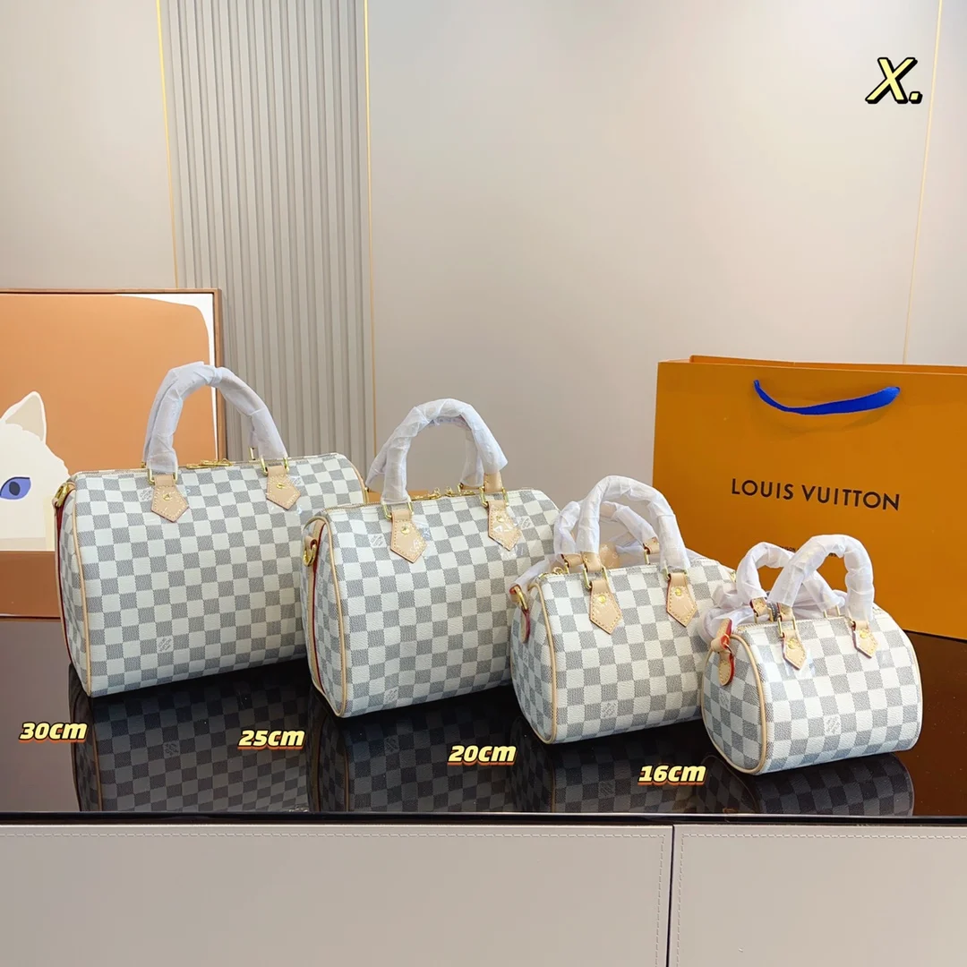 Louis Vuitton Speedy