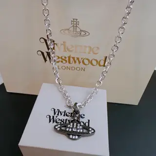 Vivienne Westwood Classic Large Saturn Necklace