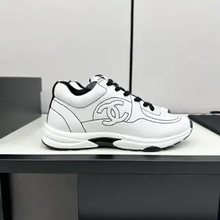 Chanel full leather panda color white shoes casual sports shoes skateboard shoes