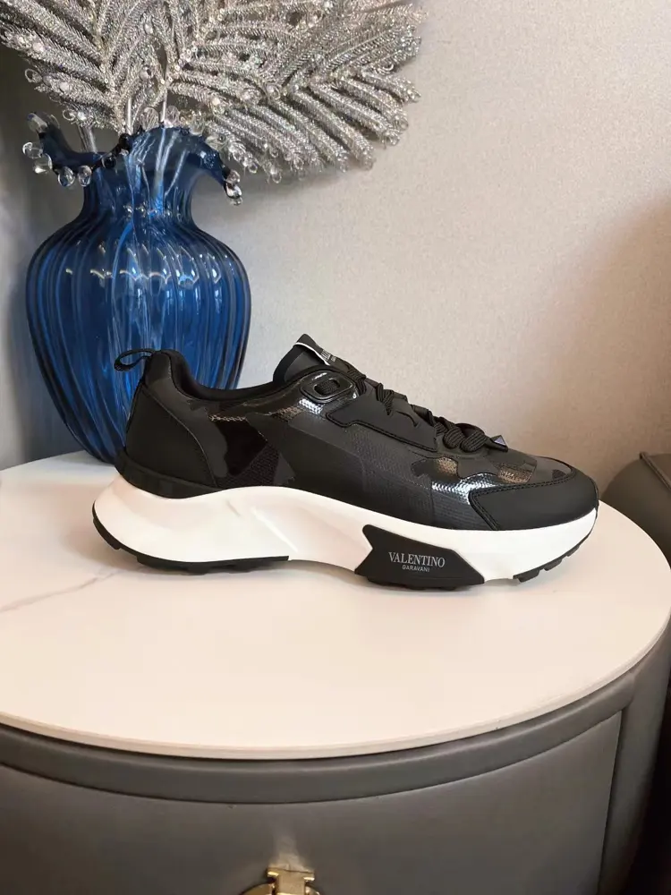 Valentino latest casual sports shoes