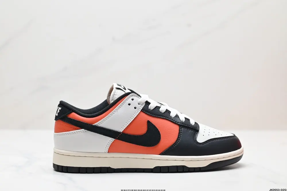 Nike SB Zoom Dunk Low Sneakers Series Classic All-match Casual Sports Sneakers The tongue HQ4988-030