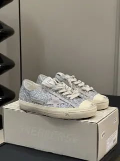Golden Goose dirty shoes are all classic styles