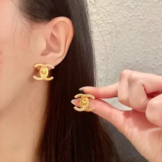 Chanel second-hand earrings