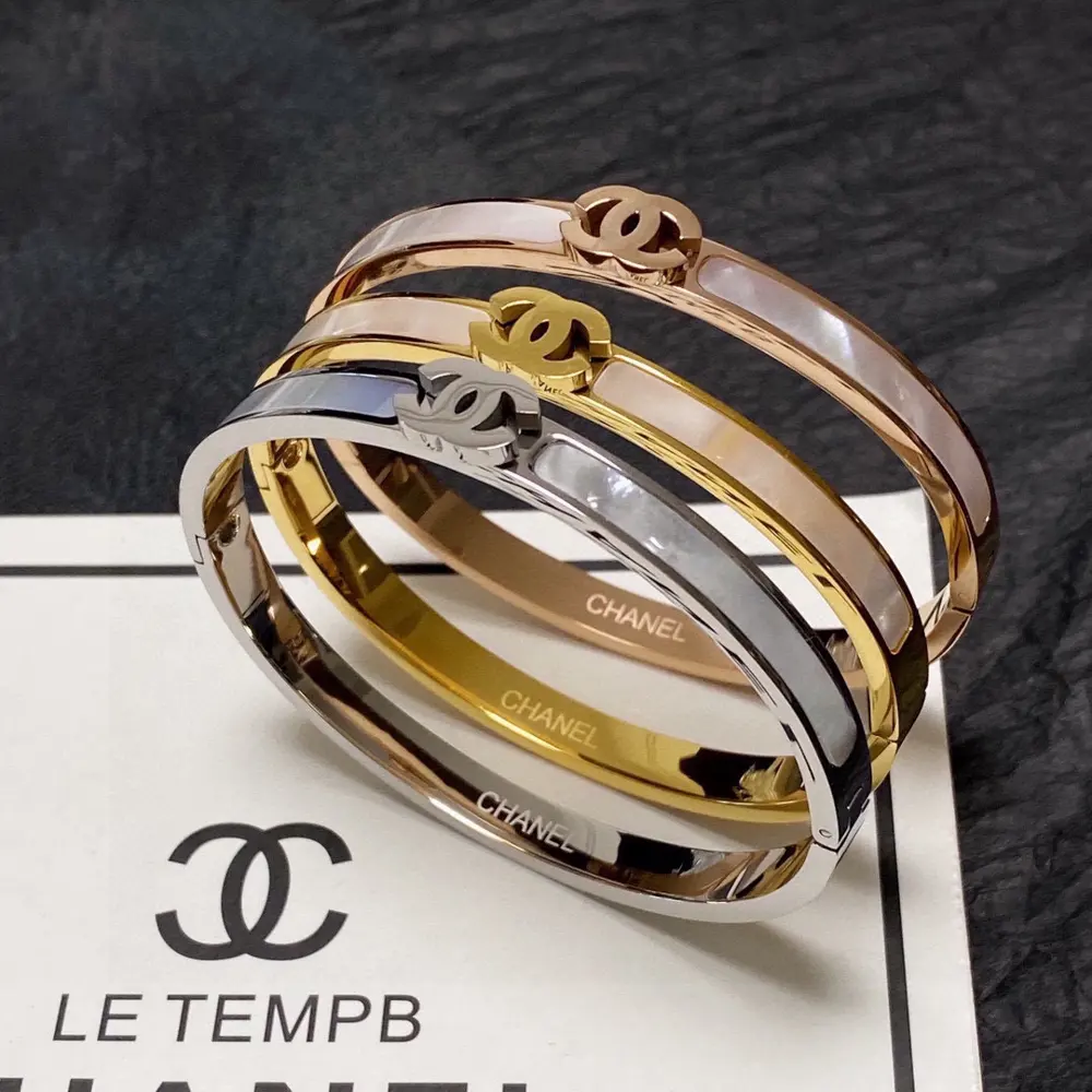 Chanel Mother-of-Pearl Thick Steel Color-Retaining Bracelet