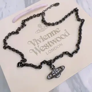 Vivienne Westwood Classic Large Saturn Necklace